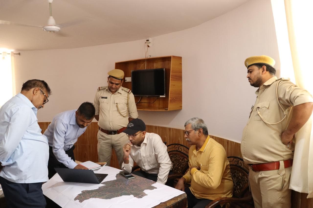 वेटलैंड इकोलॉजिस्ट डॉ.गोल्डिन क्वाड्रस ने उधवा झील पक्षी आश्रयणी का किया निरीक्षण, विकास पर की गई चर्चा