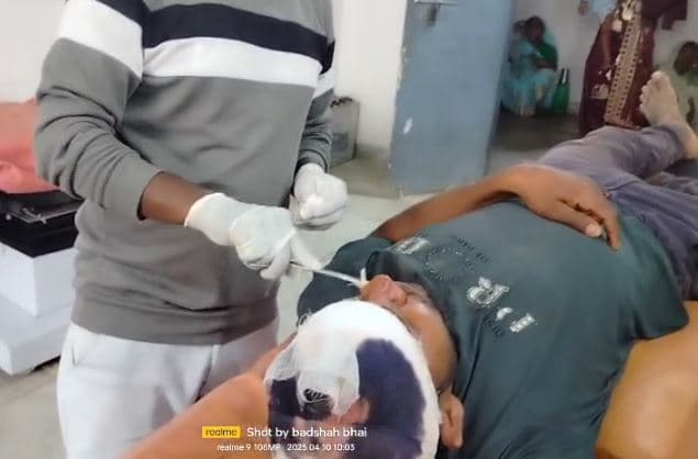 जमीन विवाद को लेकर खूनी संघर्ष, दो पक्षों में जमकर मारपीट, आधा दर्जन लोग घायल