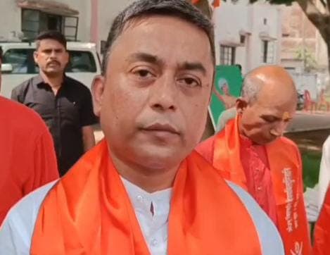 अब डर और भय की वजह से नहीं छूटेगी बेटियों की पढ़ाई, लोहरदगा एसपी सादिक अनवर रिजवी ने किया वादा