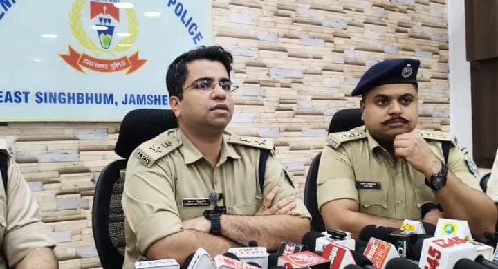 जमशेदपुर:जुगसलाई और गोलमुरी में हुए गोलीबारी मामले का पुलिस ने किया खुलासा, चार गिरफ़्तार