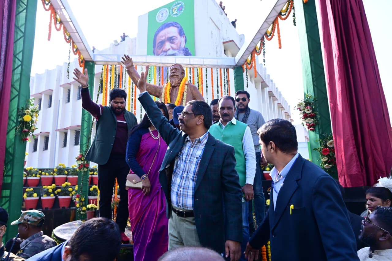 दिशोम गुरु शिबू सोरेन संस्थान का उद्घाटन मुख्यमंत्री ने कहा - "JEE-NEET" की तैयारी के लिए अब राज्य से बाहर जाने की आवश्यकता नहीं,