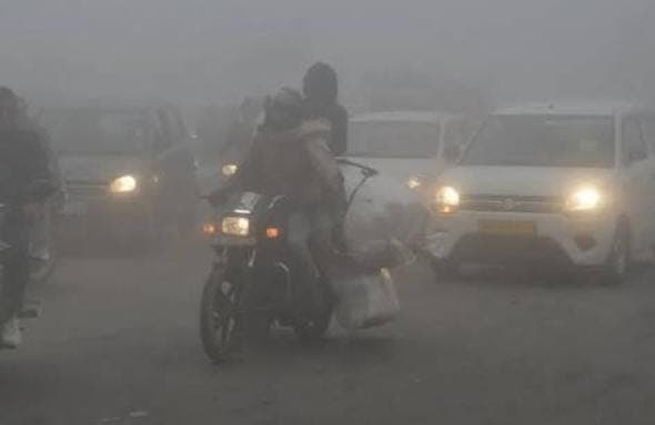 Weather Alert: झारखंड में ठंड का कहर जारी, पछुआ हवाओं ने बढ़ाई ठंड, जानें आज का हाल