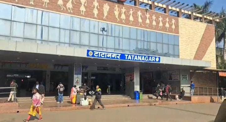 यात्रीगण कृपया ध्यान दें..7 जनवरी से 9 जनवरी के बीच टाटानगर से खुलने वाली ये 14 लोकल ट्रेनें रहेंगी रद्द, जानें वजह