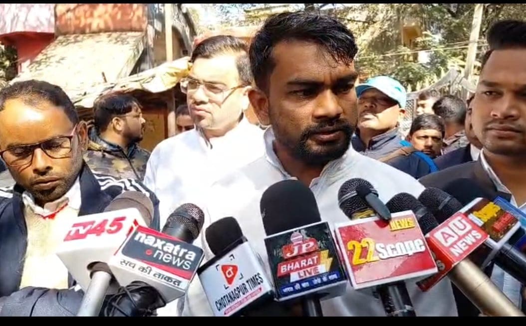 विधायक जयराम महतो ने खोल दिए धागे, किन -किन कंपनियों में है सांसद ढुल्लू महतो, उनके विधायक  भाई  की बेनामी साझेदारी!