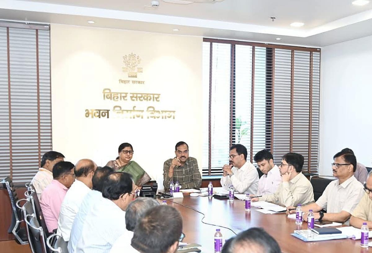 बिहार: लेशी सिंह की अध्यक्षता में भवन निर्माण विभाग की राज्यस्तरीय बैठक, परियोजनाओं को समय पर पूरा करने का सख्त निर्देश