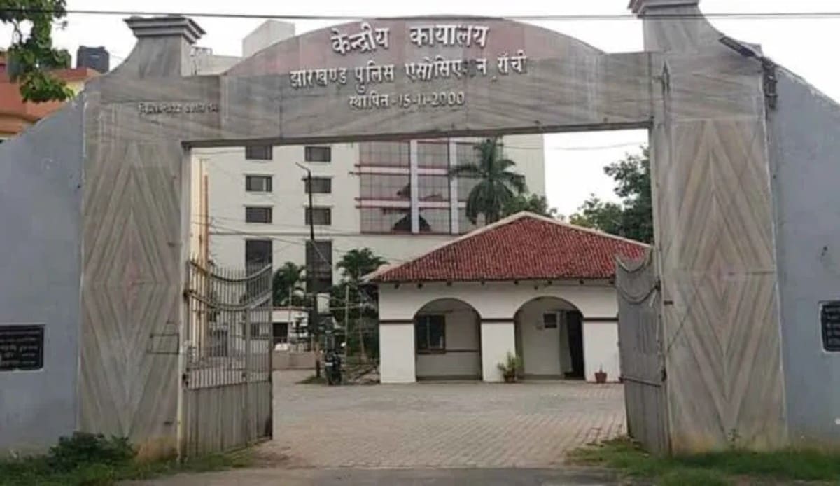 गढ़वा पुलिस मेंस एसोसिएशन चुनाव का बजा बिगुल, 22 जून को होगी वोटिंग, 19 जून से होगा नामाकंन