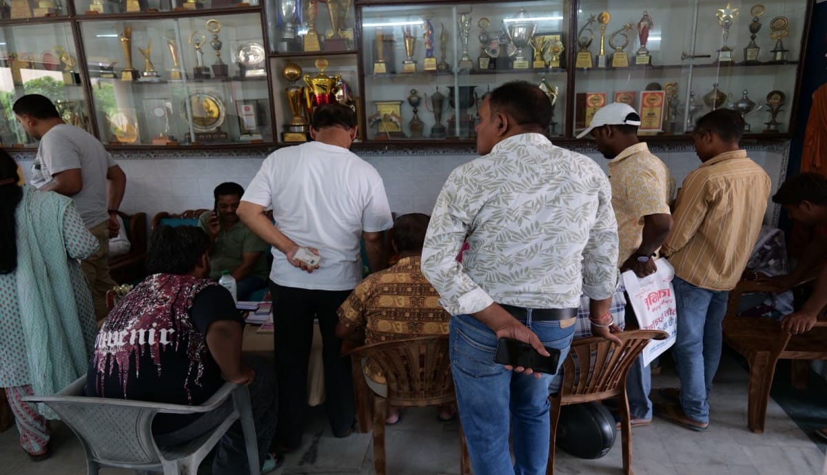 रांची में धीमी गति से प्री-एसआईआर, अनमैप्ड मतदाताओं की लगी लंबी कतार