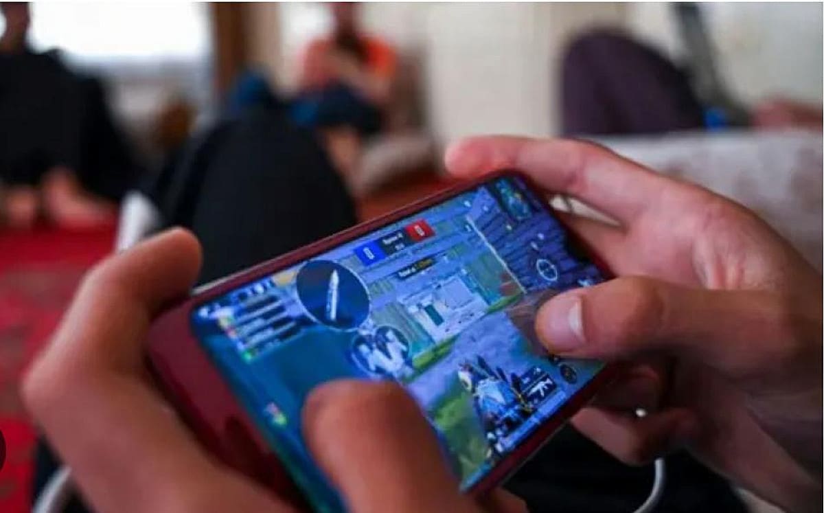 लत या सनक! घरवालों ने PUBG खेलने से किया मना तो युवक ने मां-बहन और पिता के साथ कर दिया ऐसा खौफनाक कांड....
