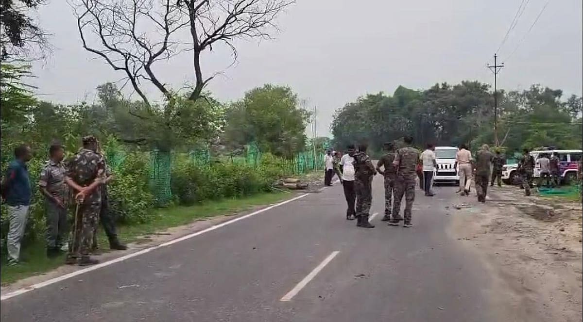 पानी को लेकर बाघमारा में बवाल, दो गांवों के बीच फायरिंग-पथराव से दहला इलाका