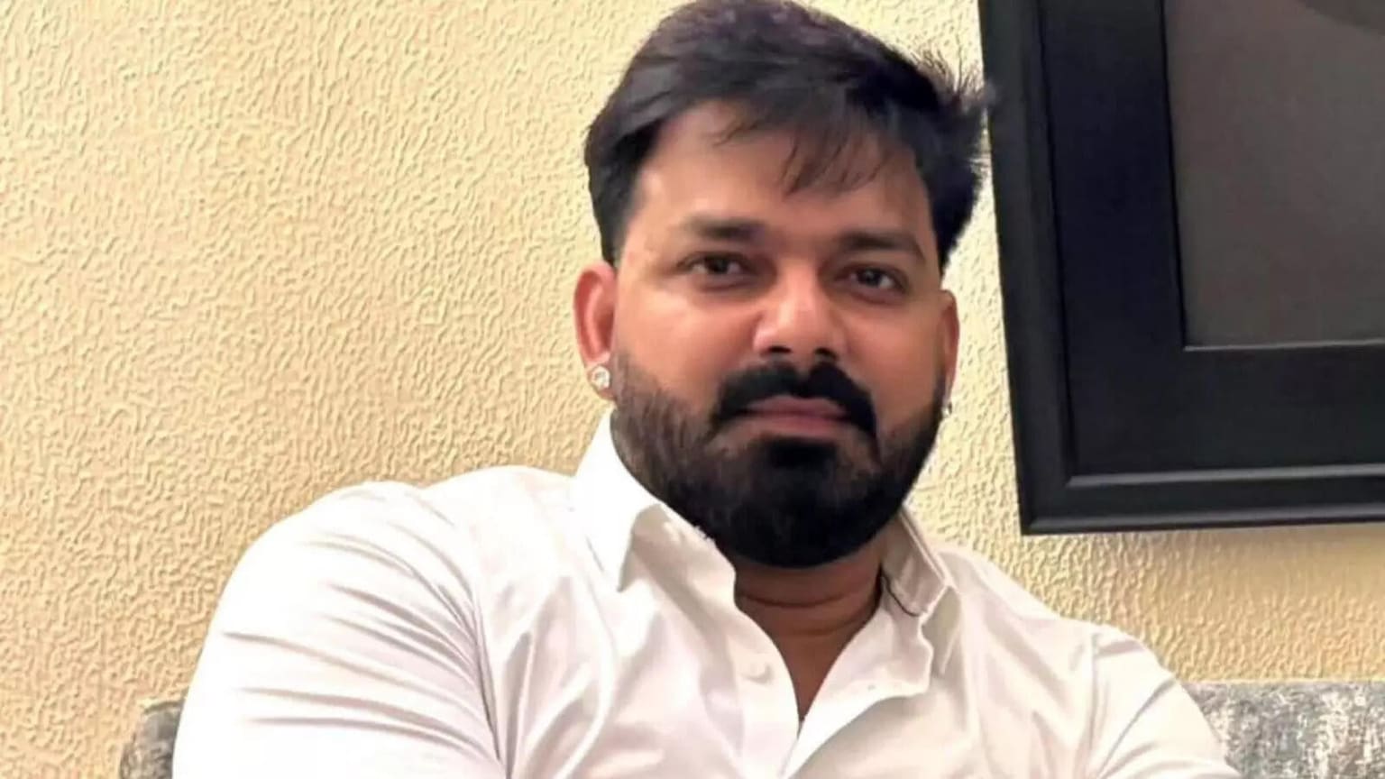 भोजपुरी पावर स्टार पवन सिंह के पास बिहार में न कोई फ्लैट और न ही बैंक खाता ,जानिए कितनी सम्पति के मालिक हैं