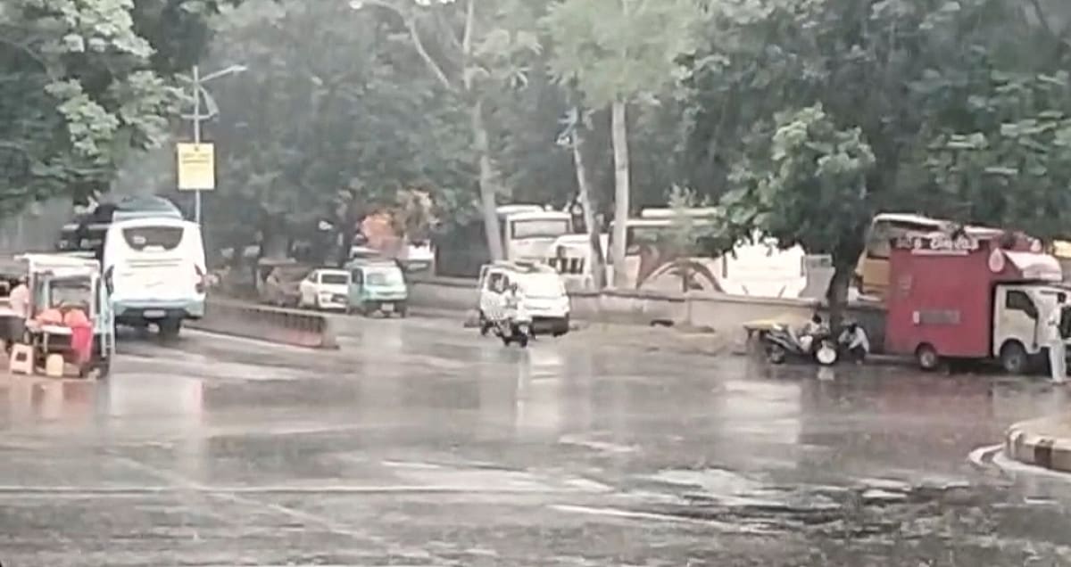 जमशेदपुर: आसमान से कहीं राहत तो कहीं बरसी मुसीबत, पोटका में वज्रपात से महिला की मौत