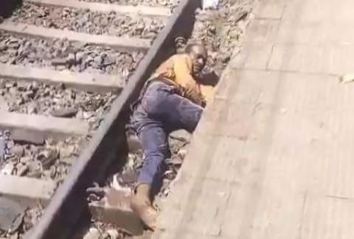 मौत को छूकर.... ट्रेन की पटरी पर गिरा युवक और ऊपर से गुजर गई ट्रेन, फिर जो हुआ देखिए