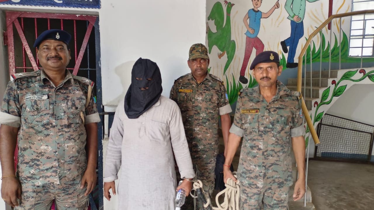 PFI कनेक्शन वाले जिला परिषद सदस्य हंजला शेख गिरफ्तार, 3 साल की सजा के बाद भेजे गए जेल