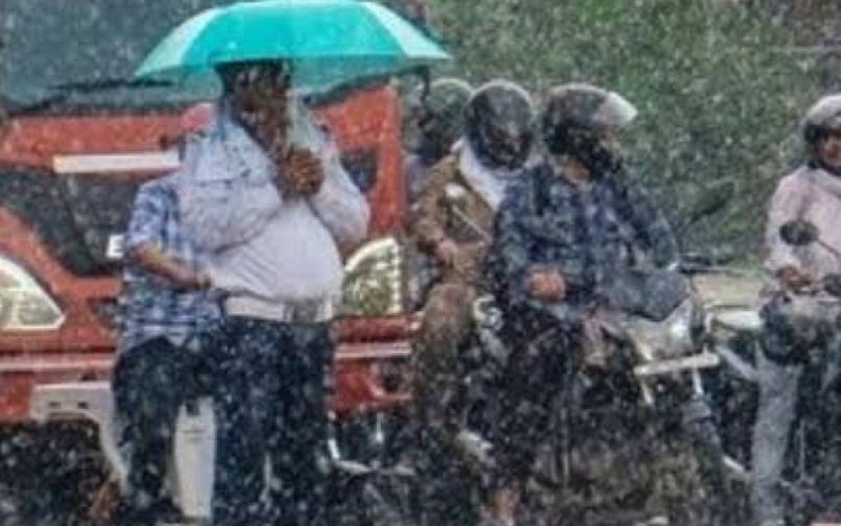 Weather Alert: झारखंड में आज से बदलेगा मौसम का मिजाज, 11 जिलों में भारी बारिश और वज्रपात का अलर्ट