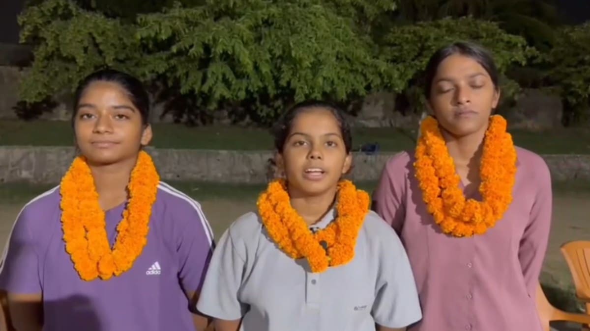 बॉक्सिंग रिंग में चमकीं धनबाद की बेटियां, नेशनल में बनाई जगह