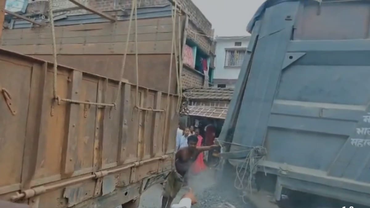 साहिबगंज में तीनपहाड़ की सड़कों पर मौत बनकर दौड़ रहे ओवरलोड वाहन, दो हादसों ने खोली सड़क सुरक्षा की पोल
