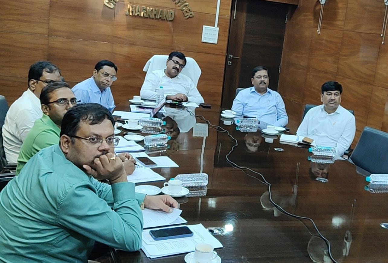 चुनाव से पहले आयोग एक्टिव, मतदाता सूची पुनरीक्षण को लेकर बड़ी बैठक