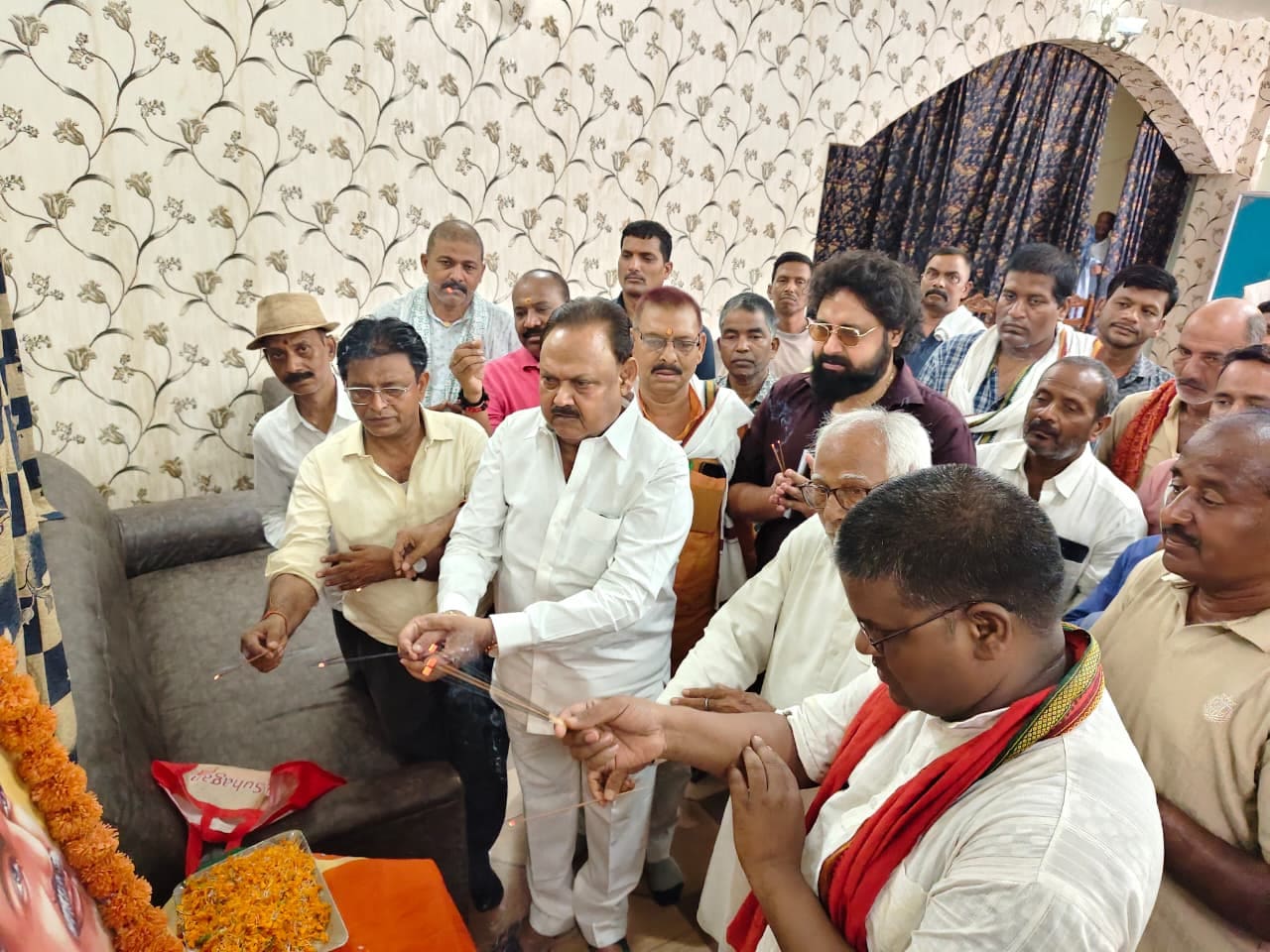 डॉ. मुखर्जी के बलिदान दिवस पर पूर्व मंत्री कमलेश सिंह ने दी श्रद्धांजलि, बोले- उनका बलिदान हर राष्ट्रभक्त की प्रेरणा