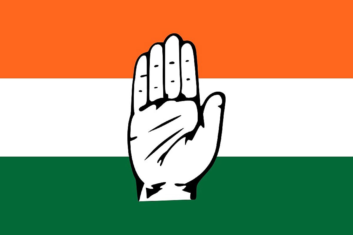 झारखंड में ठंढा हुआ तो बिहार में गरमाई कांग्रेस की राजनीति, अखिलेश सिंह -शकील अहमद खान में टकराव