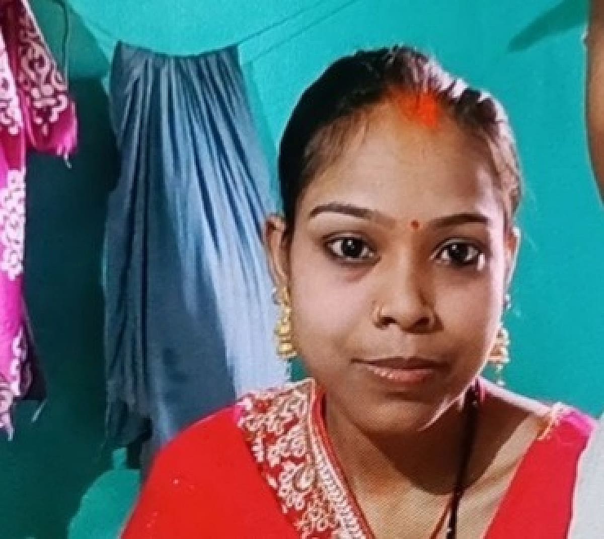 जमशेदपुर: पार्टी करने गया था पति, इधर 3 बच्चों की मां ने लगा ली फांसी, घर लौटते ही सामने आया दर्दनाक मंजर