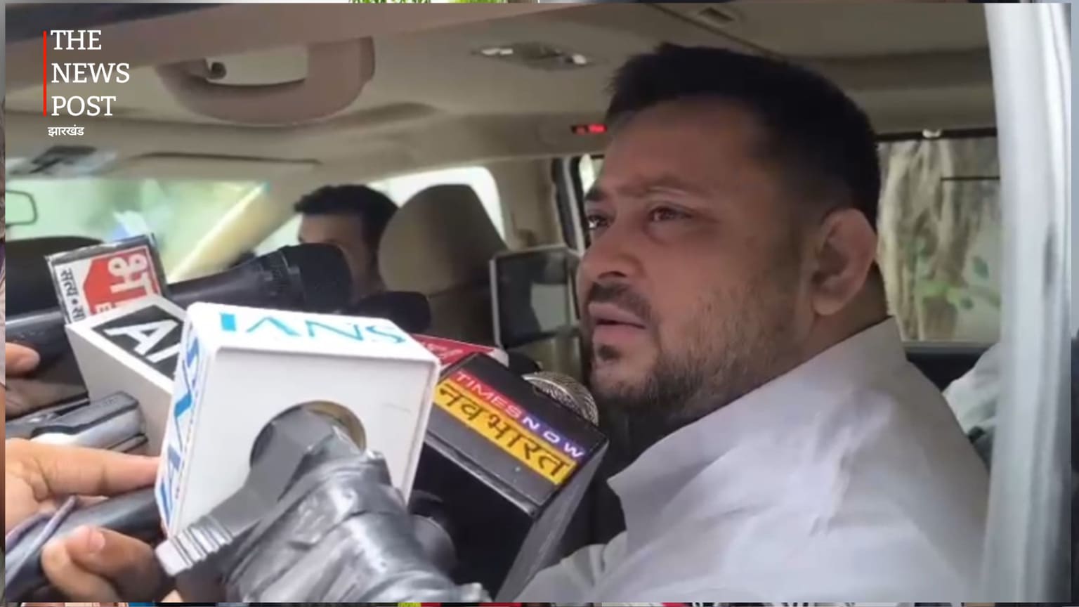 "जनता के मुद्दों से ध्यान भटका रही सरकार, सुरक्षा नहीं रोजगार और छात्रवृत्ति पर हो बात : तेजस्वी यादव"