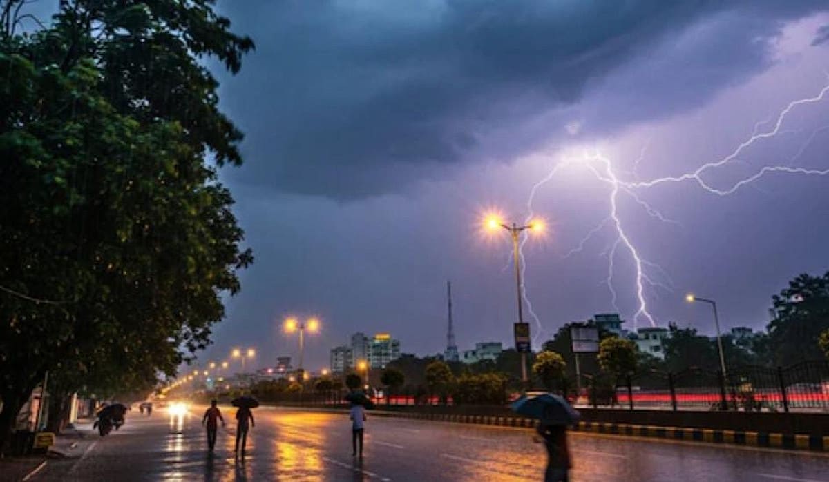 Weather Alert:झारखंड में मानसून की रफ्तार तेज, आज इन16 जिलों में बारिश और वज्रपात का अलर्ट
