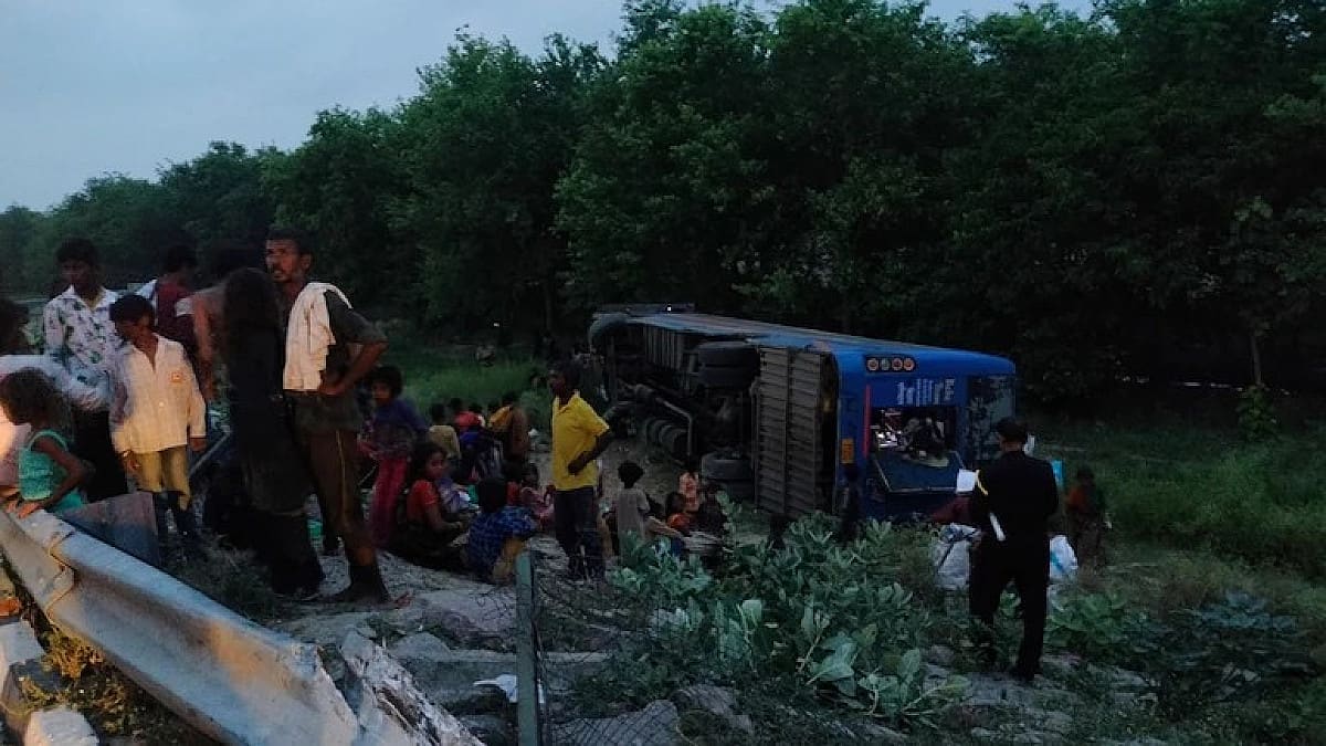 बड़ी खबर: आगरा-लखनऊ एक्सप्रेसवे पर भीषण सड़क हादसा, बस पलटने से पांच की मौत, 17 घायल
