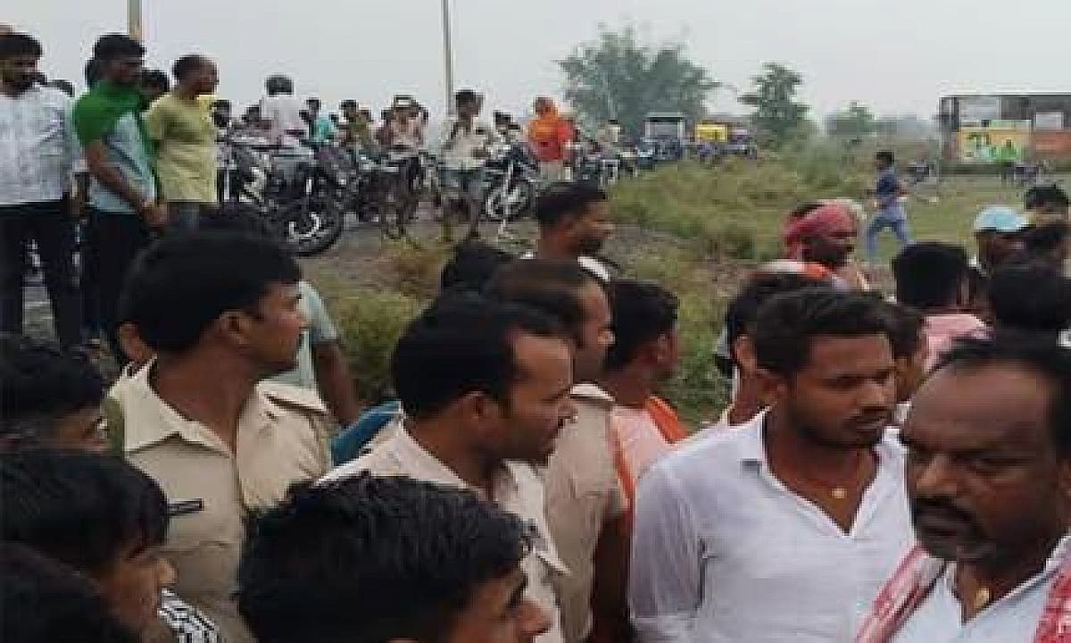 औरंगाबाद में भीषण सड़क हादसा, कोचिंग से लौट रही दो छात्राओं को स्कॉर्पियो ने रौंदा, मौके पर मौत