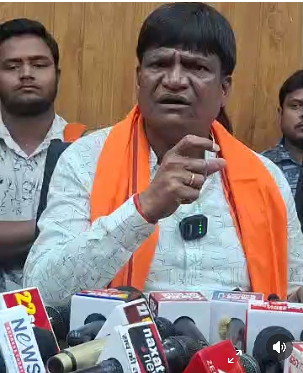 धनबाद में धमकी का खेल : सांसद ढुल्लू महतो का दावा -उन्हें भी पहली जुलाई को प्रिंस खान ने दी है धमकी