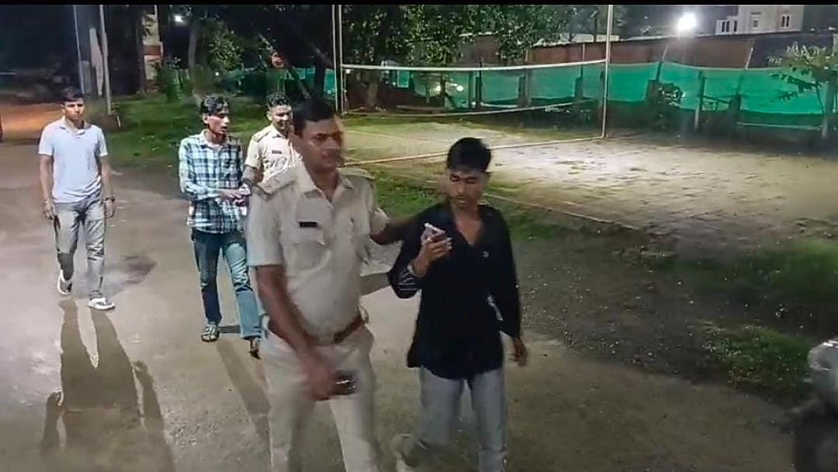 पुलिस पेट्रोलिंग पर सवाल! जमशेदपुर में फिर चापड़ से हमला, दो आरोपी धराए