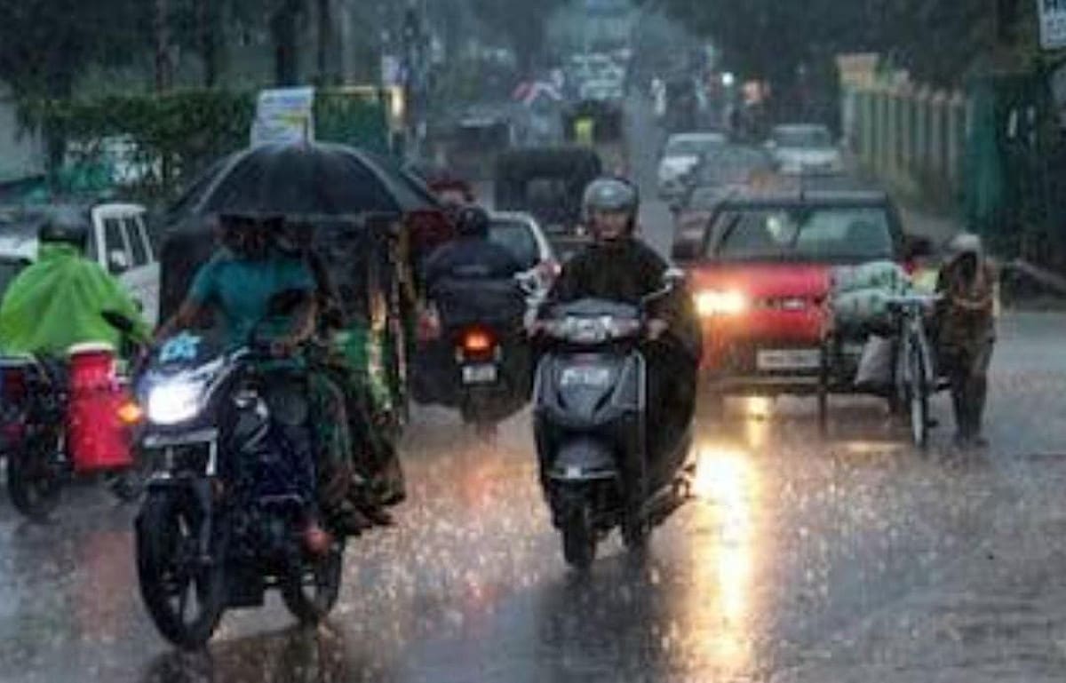 Weather Alert:झारखंड में अगले चार दिनों तक मेहरबान रहेगा मानसून, आंधी-तूफान के साथ झमाझम बारिश का अलर्ट