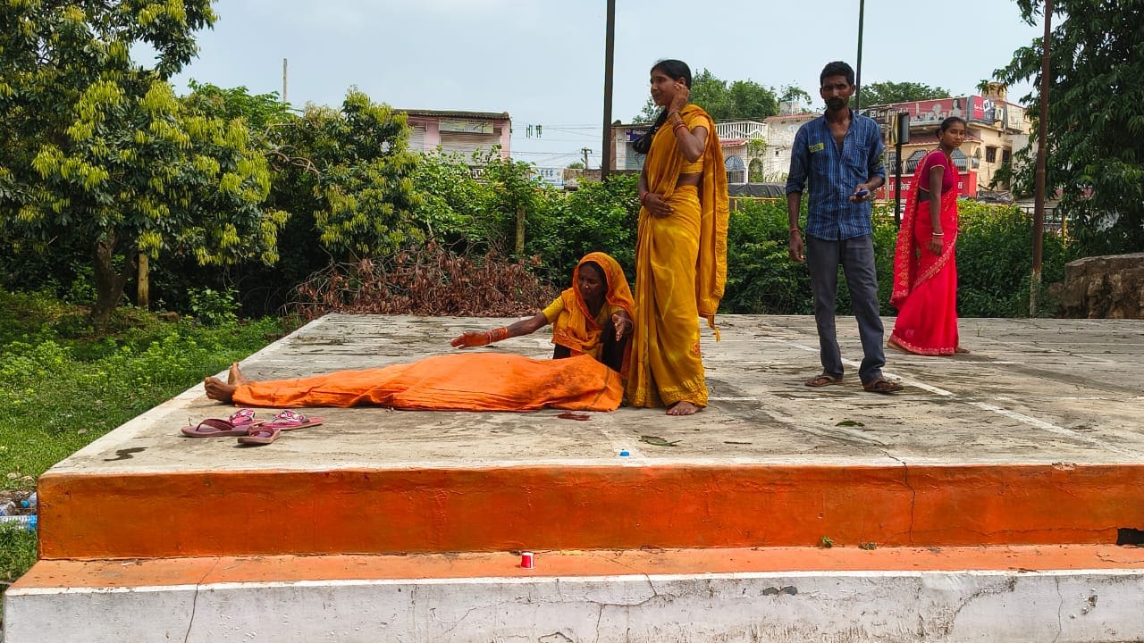 सनकी पिता बना हैवान! 13 साल की बेटी की बेरहमी से हत्या, बचाने आए बुजुर्ग को भी उतारा मौत के घाट