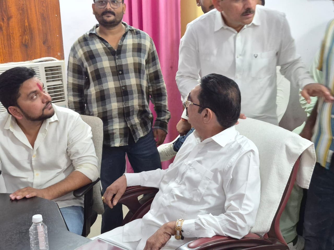 अश्लील गाने पर हथियार लहराने के मामले में अनंत सिंह और गुंजन सिंह ने किया सरेंडर, कोर्ट से मिली नियमित जमानत