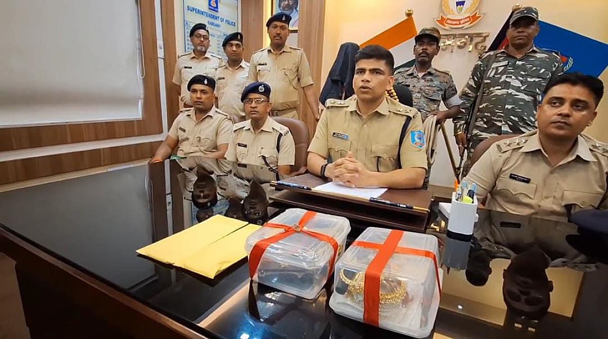 रजरप्पा ज्वेलर्स लूटकांड में पुलिस को बड़ी सफलता, फरार मास्टरमाइंड शमशेर आलम गिरफ्तार