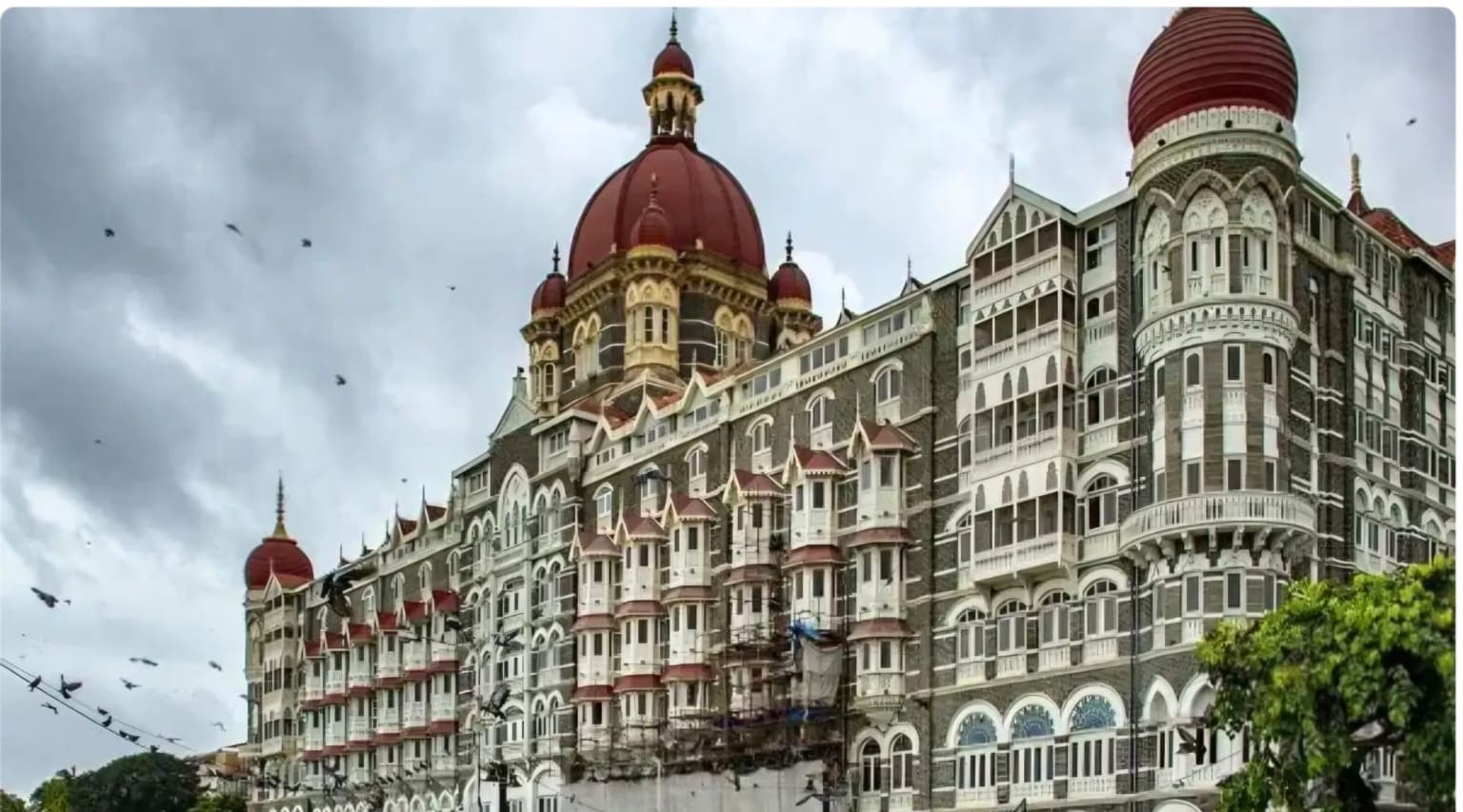 बड़ी खबर:मुंबई के ताज होटल पर लगा 22 करोड़ का जुर्माना, 17 साल पुराने सुरक्षा इंतजाम पर उठे सवाल