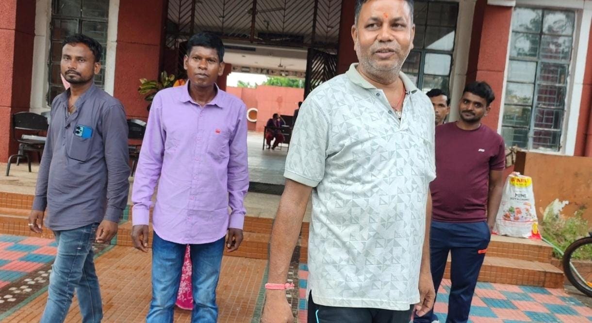 बहरागोड़ा के नवोदय विद्यालय में रैगिंग का आरोप, छात्र से मारपीट के बाद DC से शिकायत