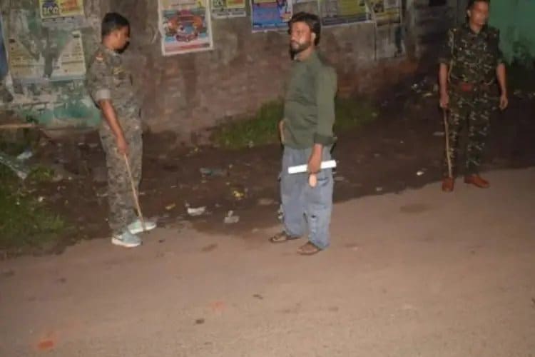 झरिया में पथराव के बाद फायरिंग:दो गुटों के विवाद ने लिया हिंसक रूप,पुलिस पहुंची तो क्या हुआ