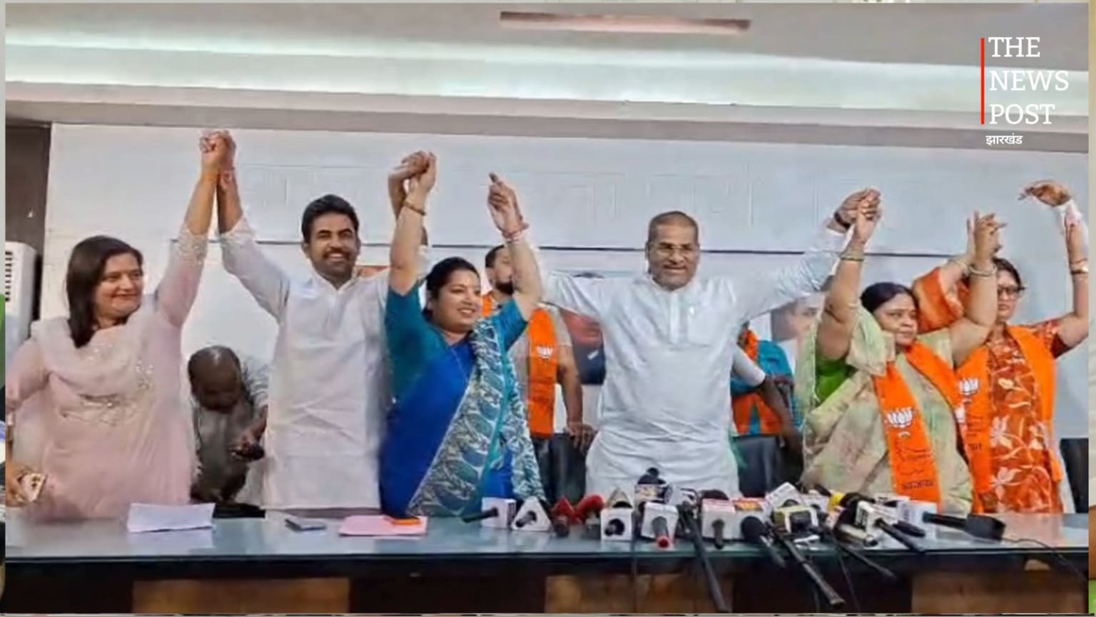 बिहार की राजनीति में जनसुराज पार्टी को बड़ा झटका, कई नेताओं ने छोड़ा साथ, BJP में हुए शामिल