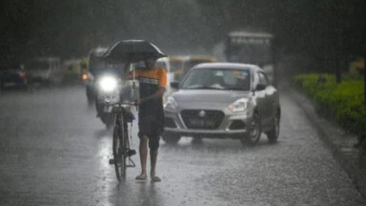 Weather Alert: झारखंड के 22 जिलों में आज दिनभर बारिश, आंधी-तूफान और वज्रपात का अलर्ट