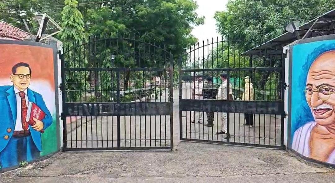 बड़ी खबर: रामगढ़ कोर्ट को बम से उड़ाने की धमकी, स्पीड पोस्ट से आई चिट्ठी के बाद हाई अलर्ट