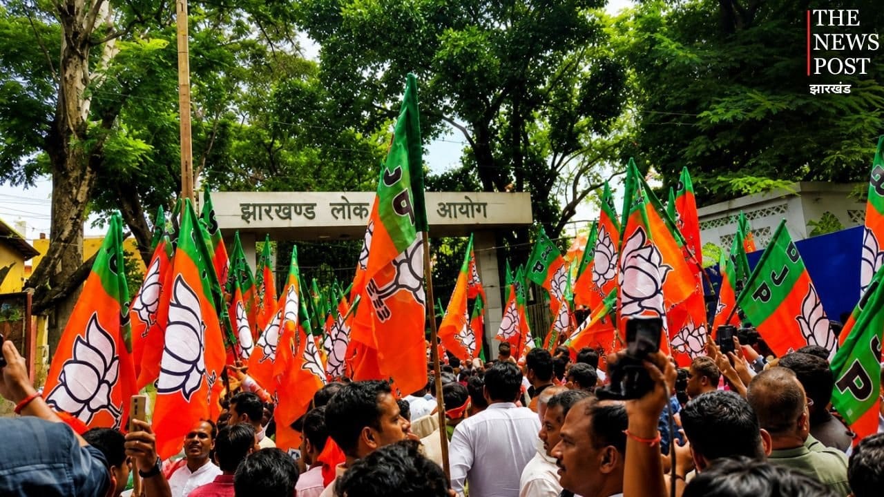 JPSC कार्यालय घेराव के दौरान बवाल, गेट तोड़कर परिसर में घुसे भाजपा कार्यकर्ता, पुलिस के साथ हुई धक्का-मुक्की