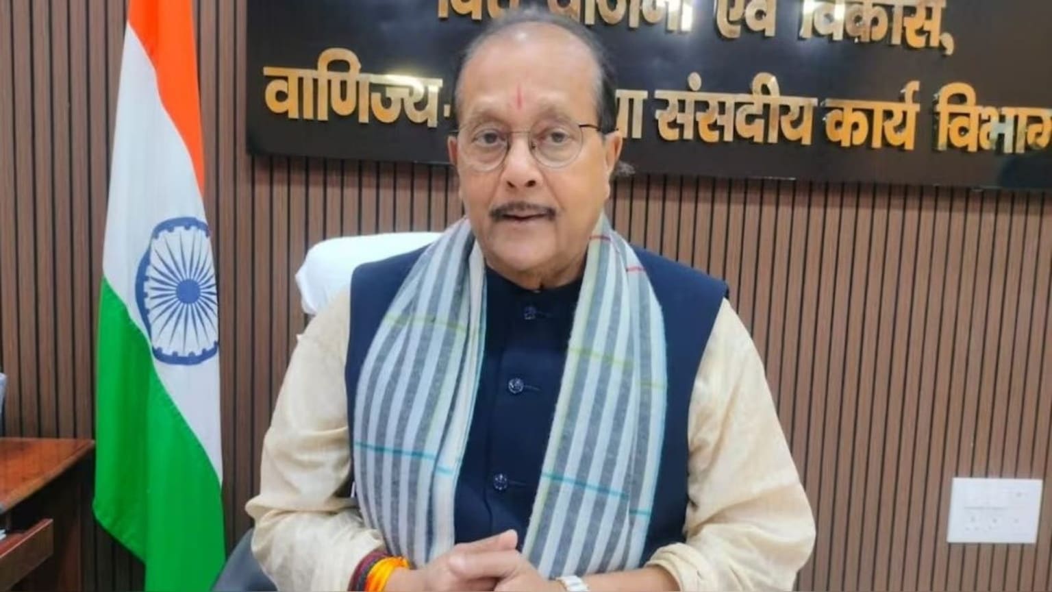 वित्त मंत्री राधाकृष्ण किशोर के काफिले में फिर बढ़ी सुरक्षा, जुड़ी तीसरी एस्कॉर्ट गाड़ी, CM हेमंत का जताया आभार