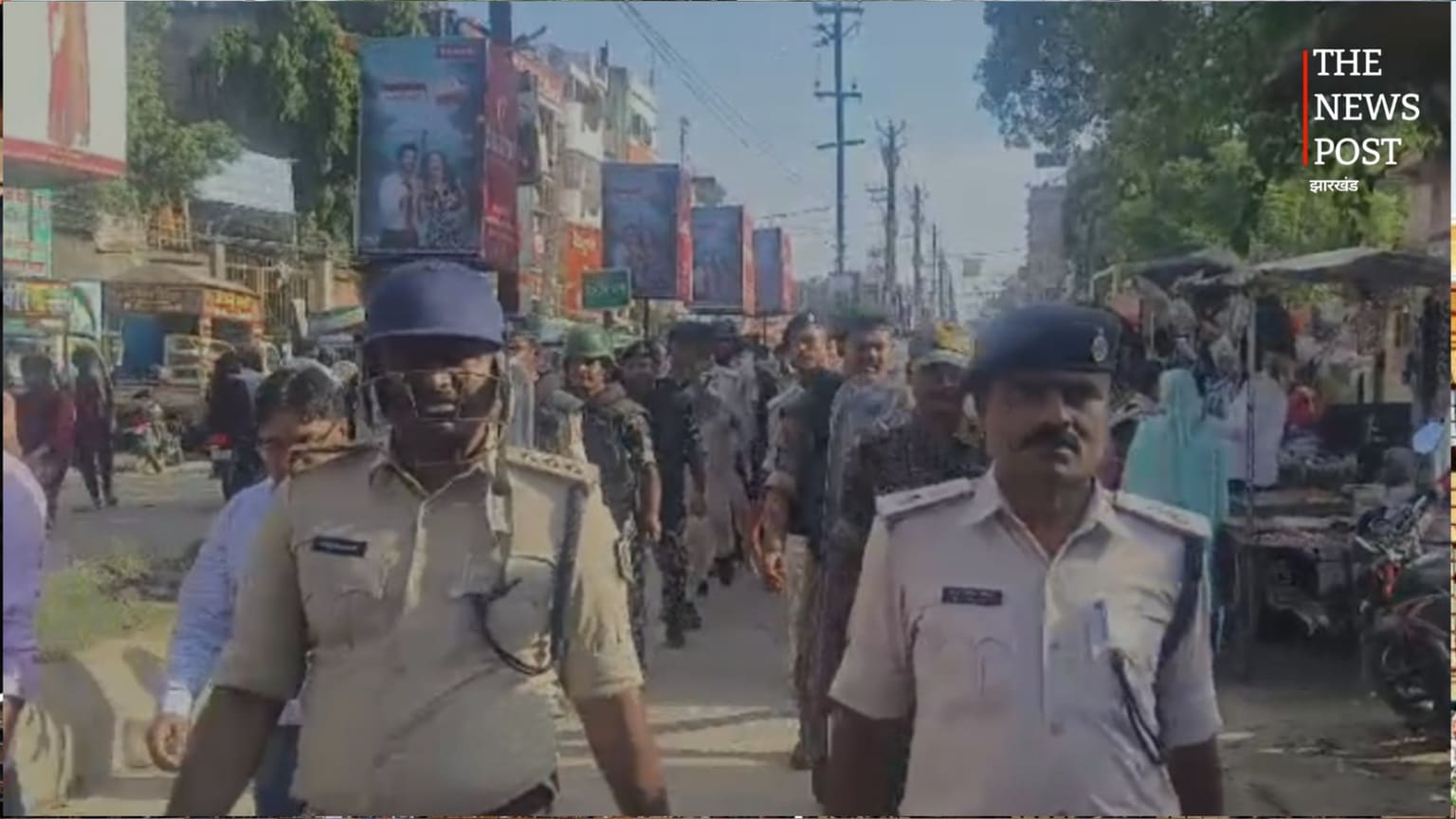 पेपर लीक के विरोध में मोतिहारी में छात्रों का प्रदर्शन, पुलिस अलर्ट, जिलेभर में फ्लैग मार्च
