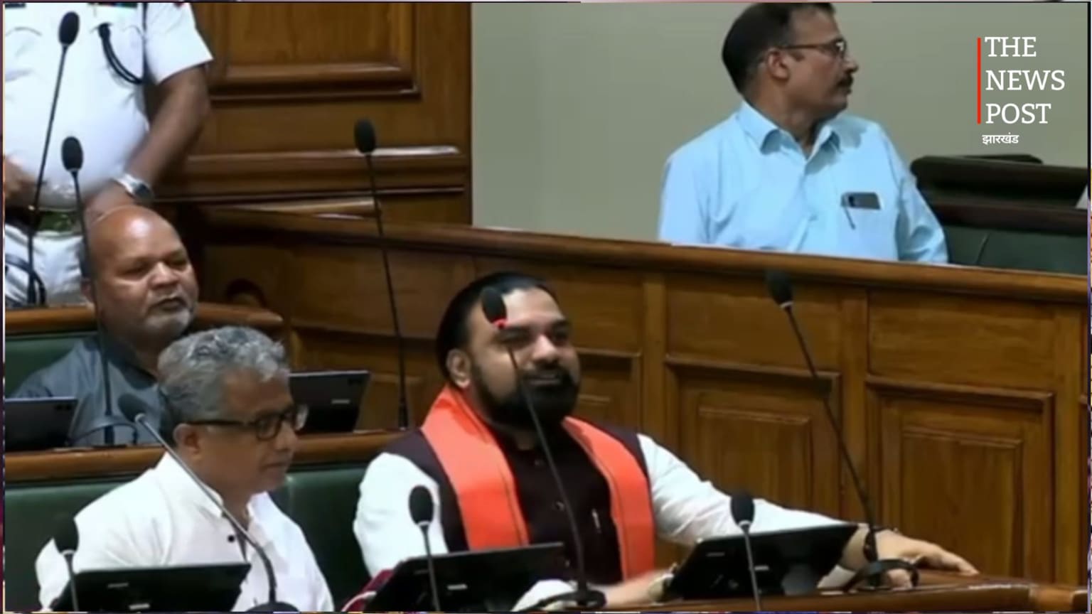अपनी सीट छोड़ मंत्री के बगल में बैठ गए CM सम्राट चौधरी,जानिए विधानसभा में हुई इस दिलचस्प घटना की पूरी जानकारी