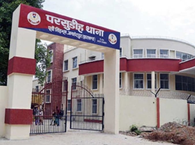 Breaking: जमशेदपुर कैनाल में महिला का नग्न शव मिलने से सनसनी, पुलिस ने जताई डूबने से मौत की आशंका