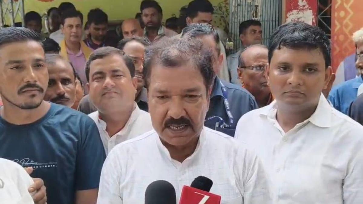 विदेशी ताकतें फैला रहीं सूखे नशे का जाल, फारबिसगंज से मंत्री दिलीप जायसवाल का बड़ा बयान