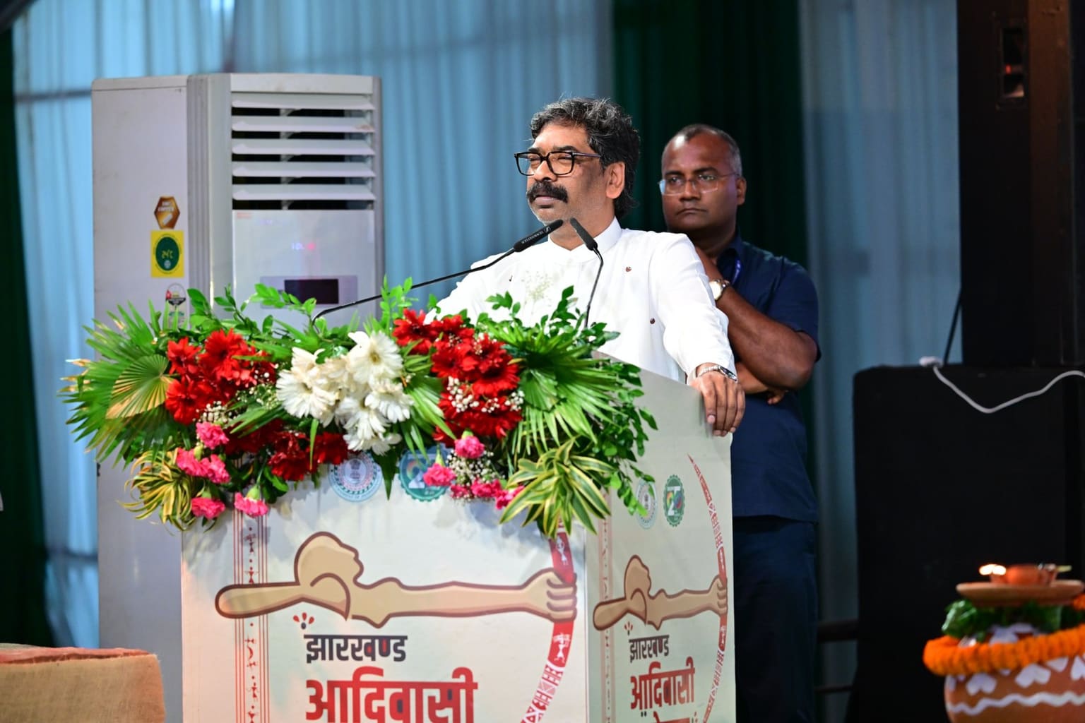 राँची के मोरहाबादी में गूंजा आदिवासी गौरव का स्वर, सीएम हेमंत सोरेन बोले- युवाओं को मिलेगा पारदर्शिता के साथ न्याय