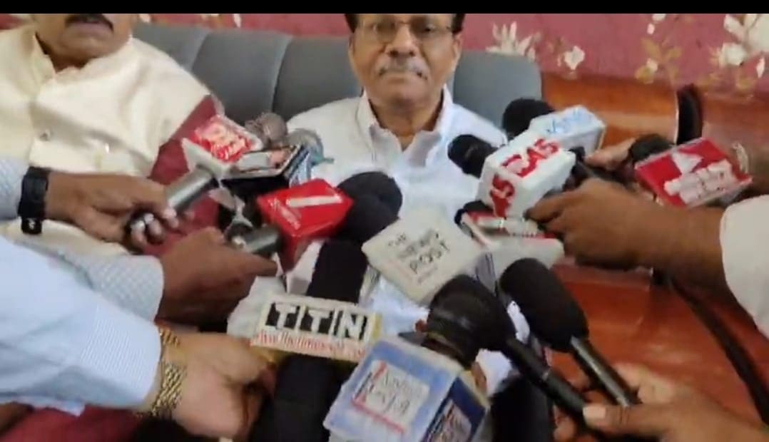 झारखंड में छात्रों की CBI जांच की मांग पर कांग्रेस प्रभारी का दो टूक जवाब, जानिए क्या दी नसीहत