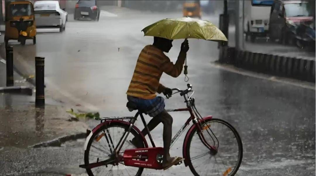 Weather Alert:झारखंड में आज भारी बारिश का रेड अलर्ट, 3 जिलों में सबसे ज्यादा खतरा,वज्रपात से रहें सावधान