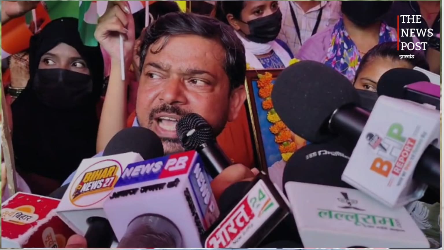 TRE 4 विज्ञापन को लेकर पटना में छात्रों का सत्याग्रह, शिक्षा मंत्री के आवास घेराव की चेतावनी